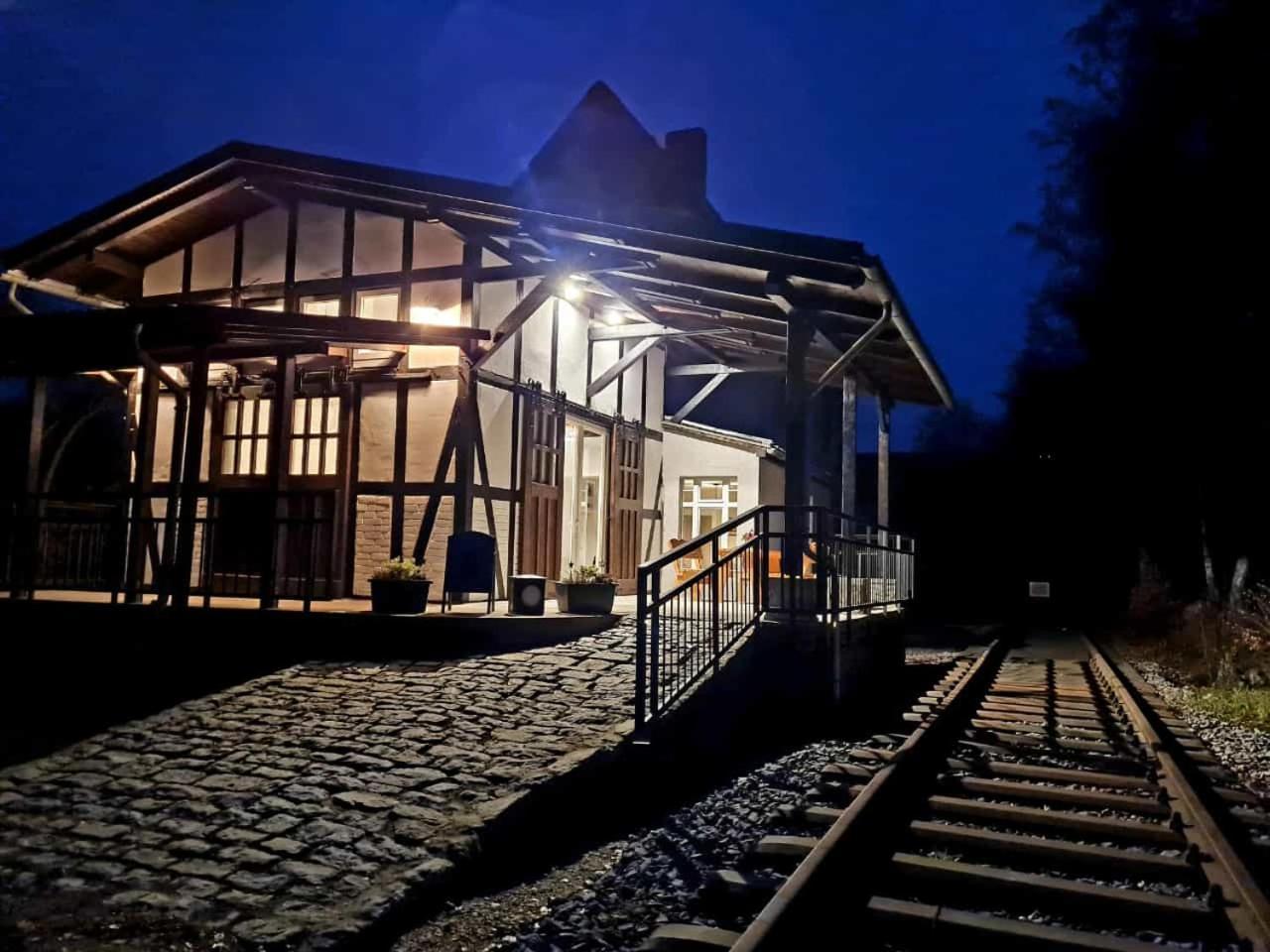 Hotel Museumsbahnhof Ahuette à Üxheim Extérieur photo