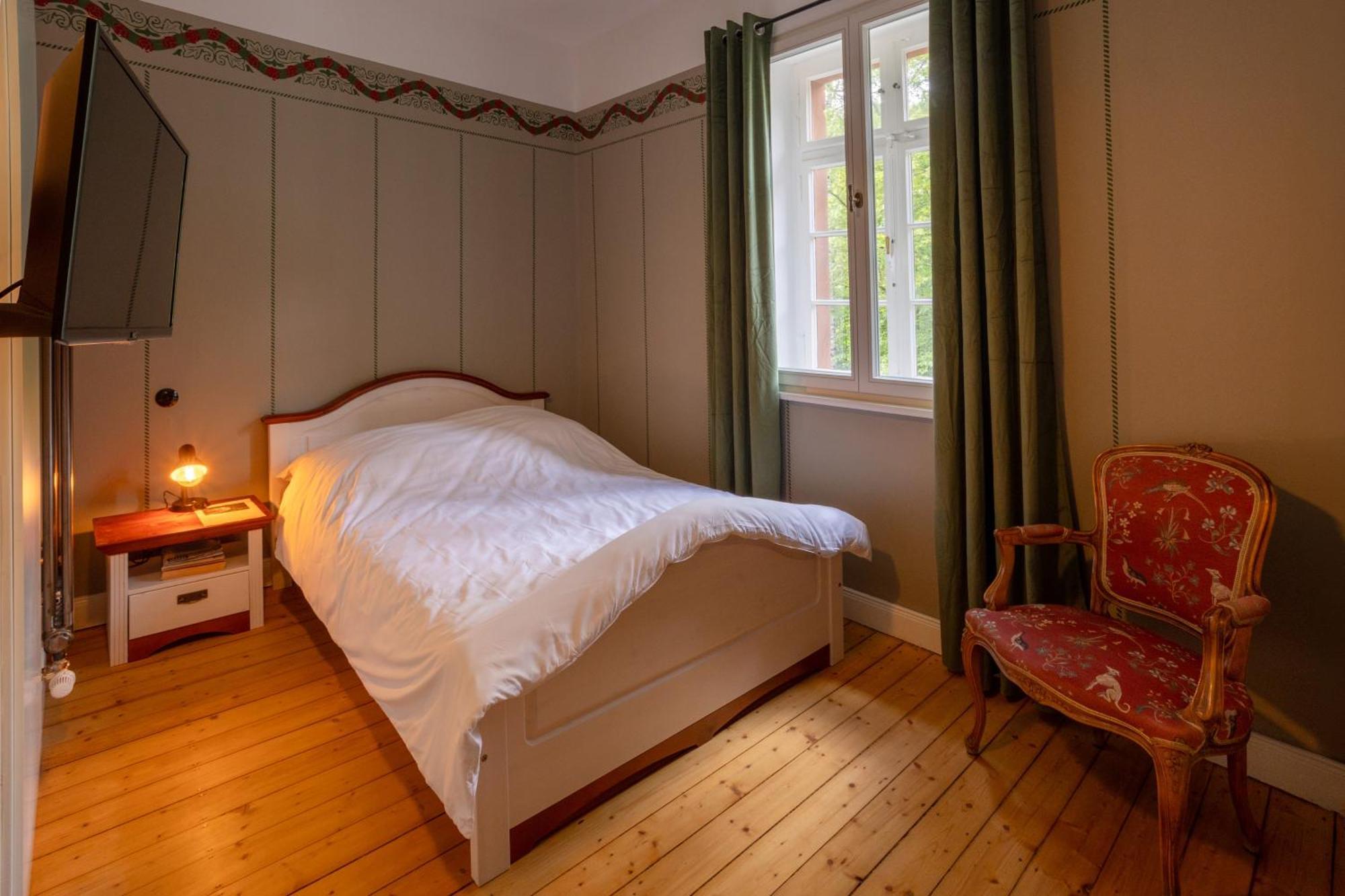 Hotel Museumsbahnhof Ahuette à Üxheim Extérieur photo